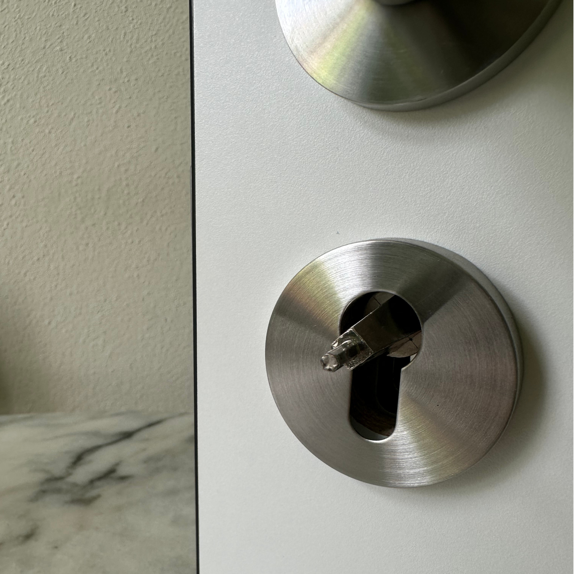 Bauschlüssel zum Tür einbauen