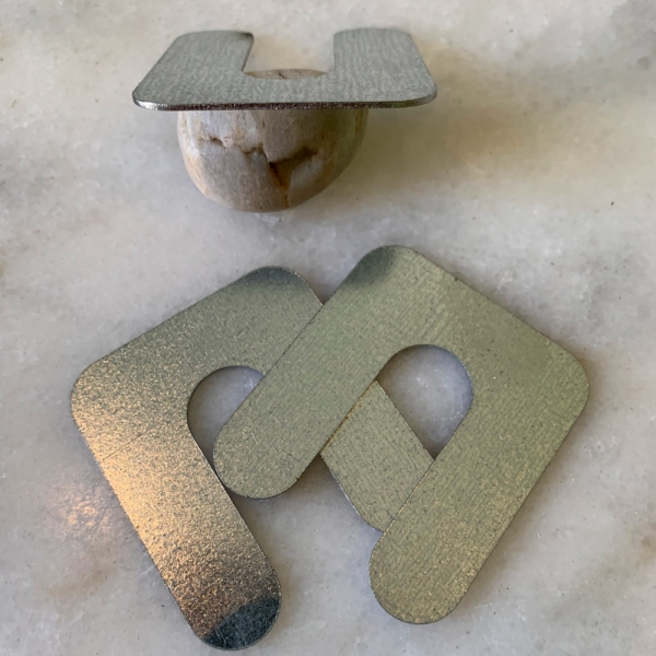 Distanzbleche 1,0 mm stark zum Hinterfüttern von Zargen oder Türrahmen - 40 Stück